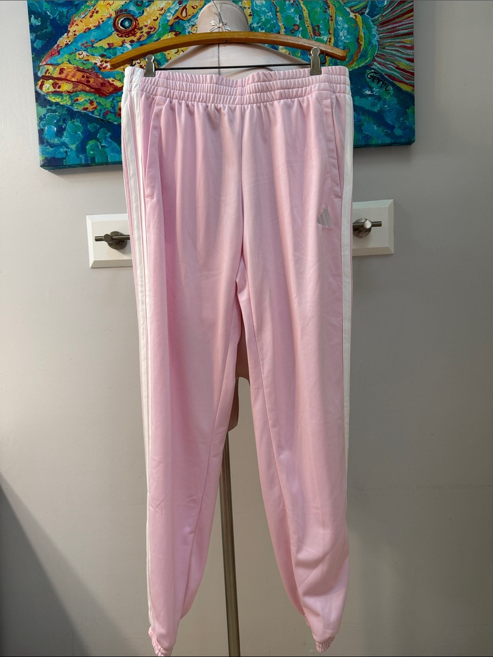 Adidas Side Stripes DAYREADY TRACKPANTS Joggers Sz.M Pink NWT